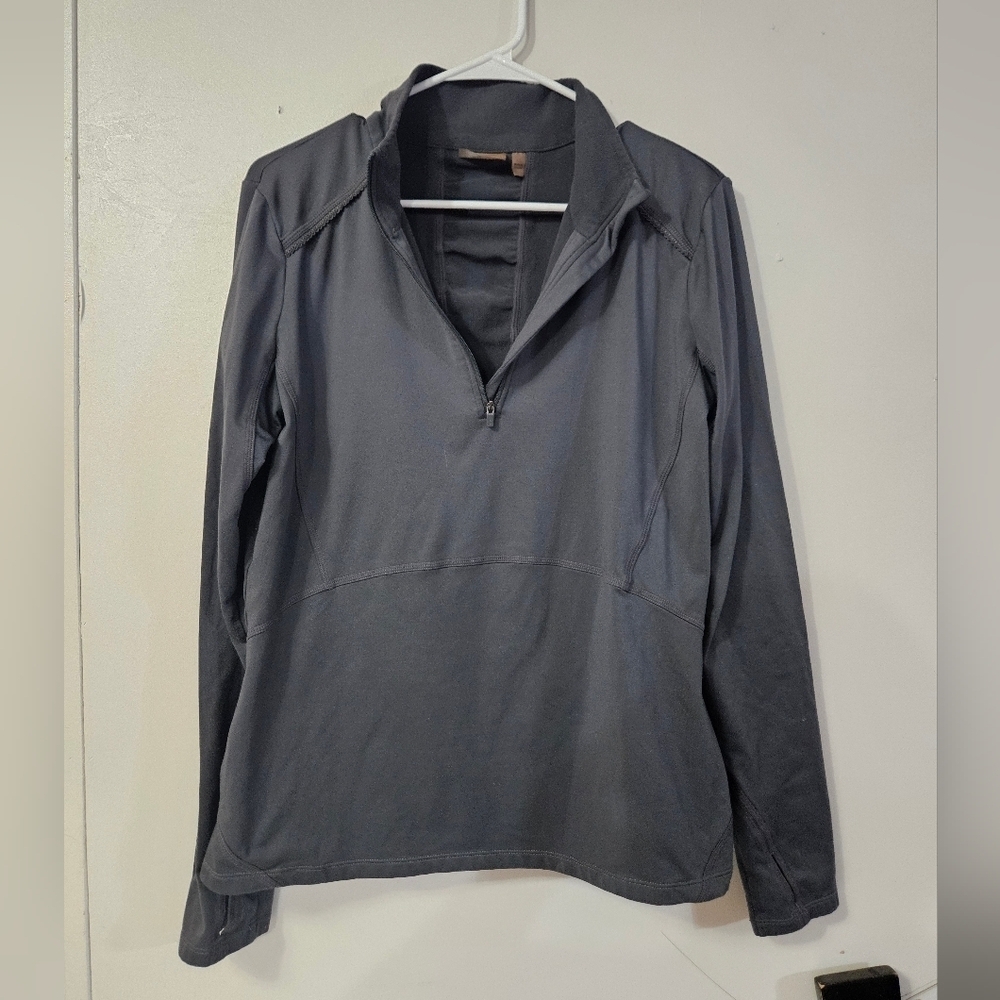 Athleta Quarter Zip Gray Pull Over!
